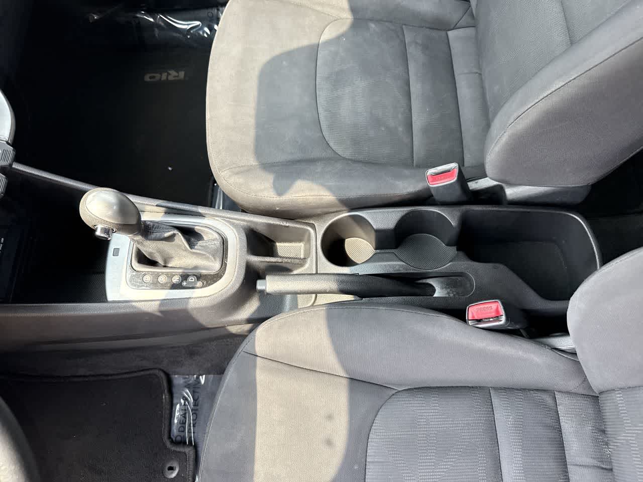 Thumbnail: 2014 Kia Rio5 - 27