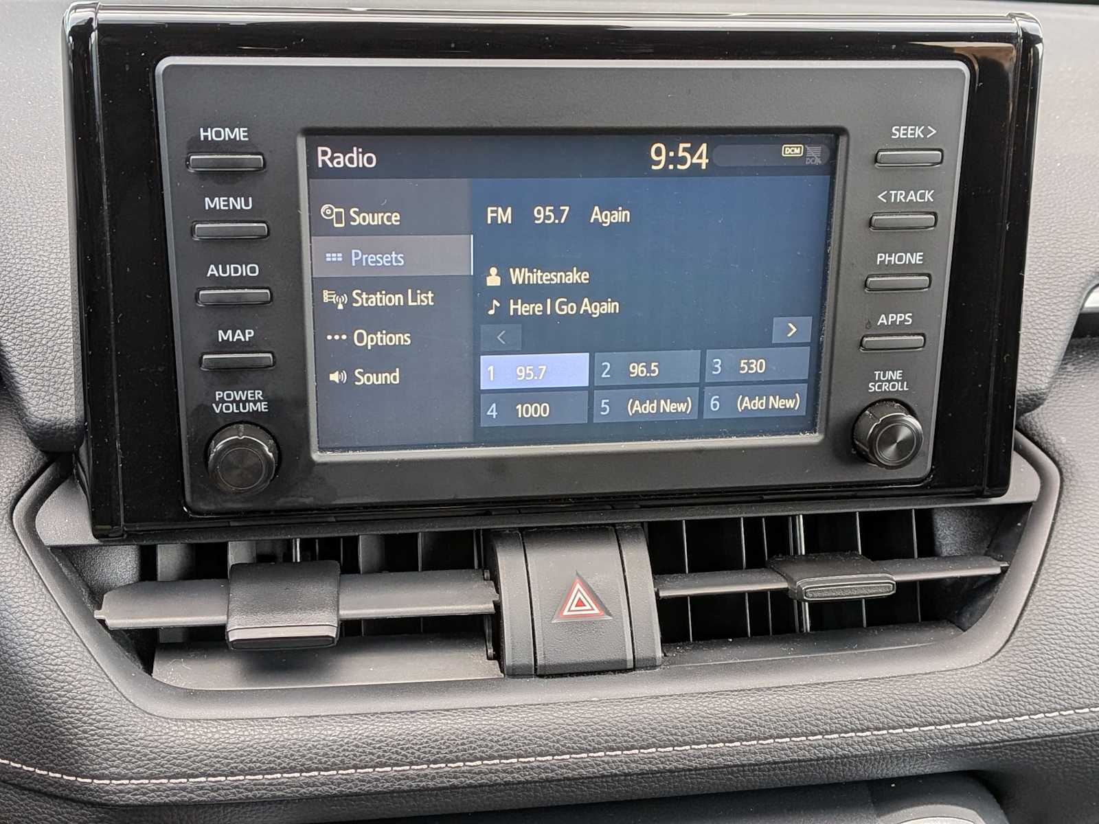 Thumbnail: 2019 Toyota RAV4 - 26