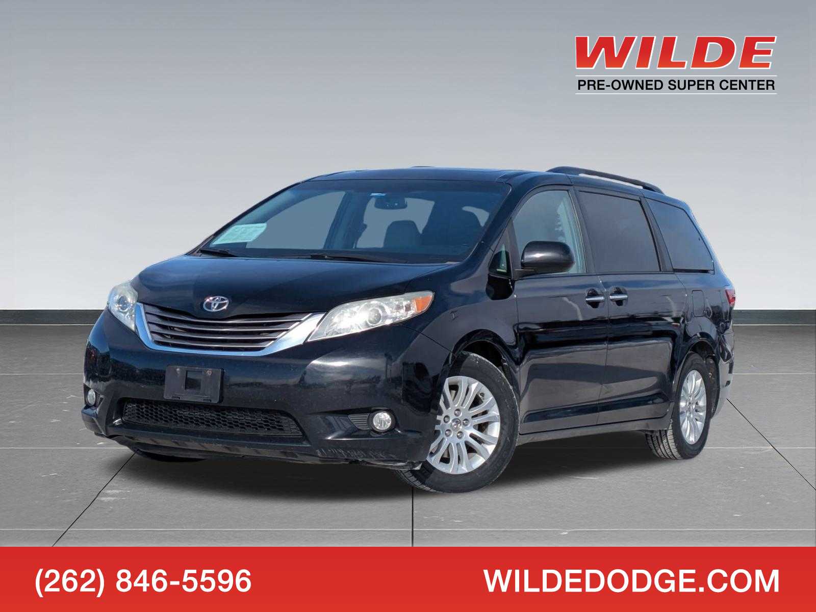 2015 Toyota Sienna XLE -
                  Waukesha, WI