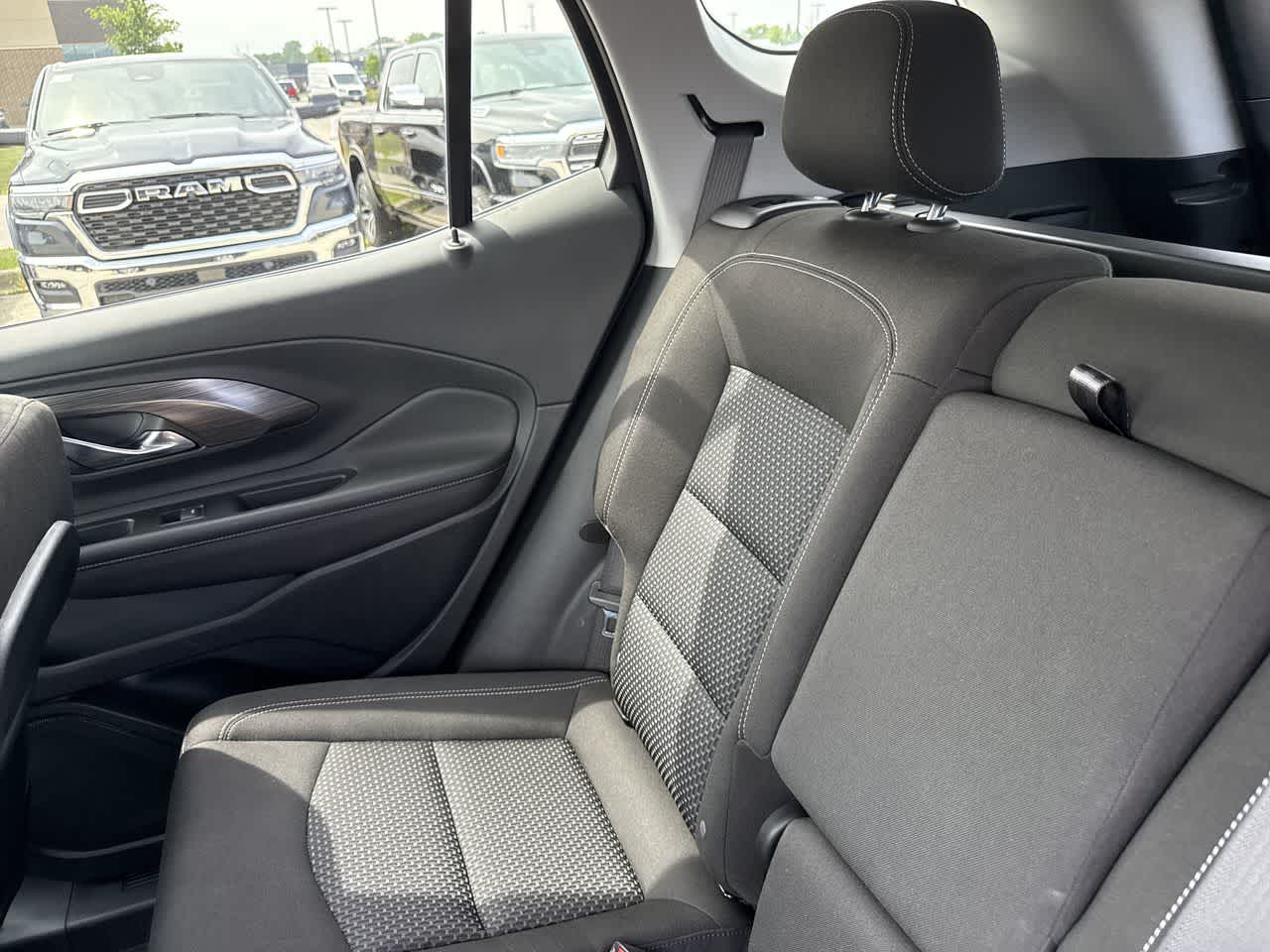 Thumbnail: 2023 GMC Terrain - 17