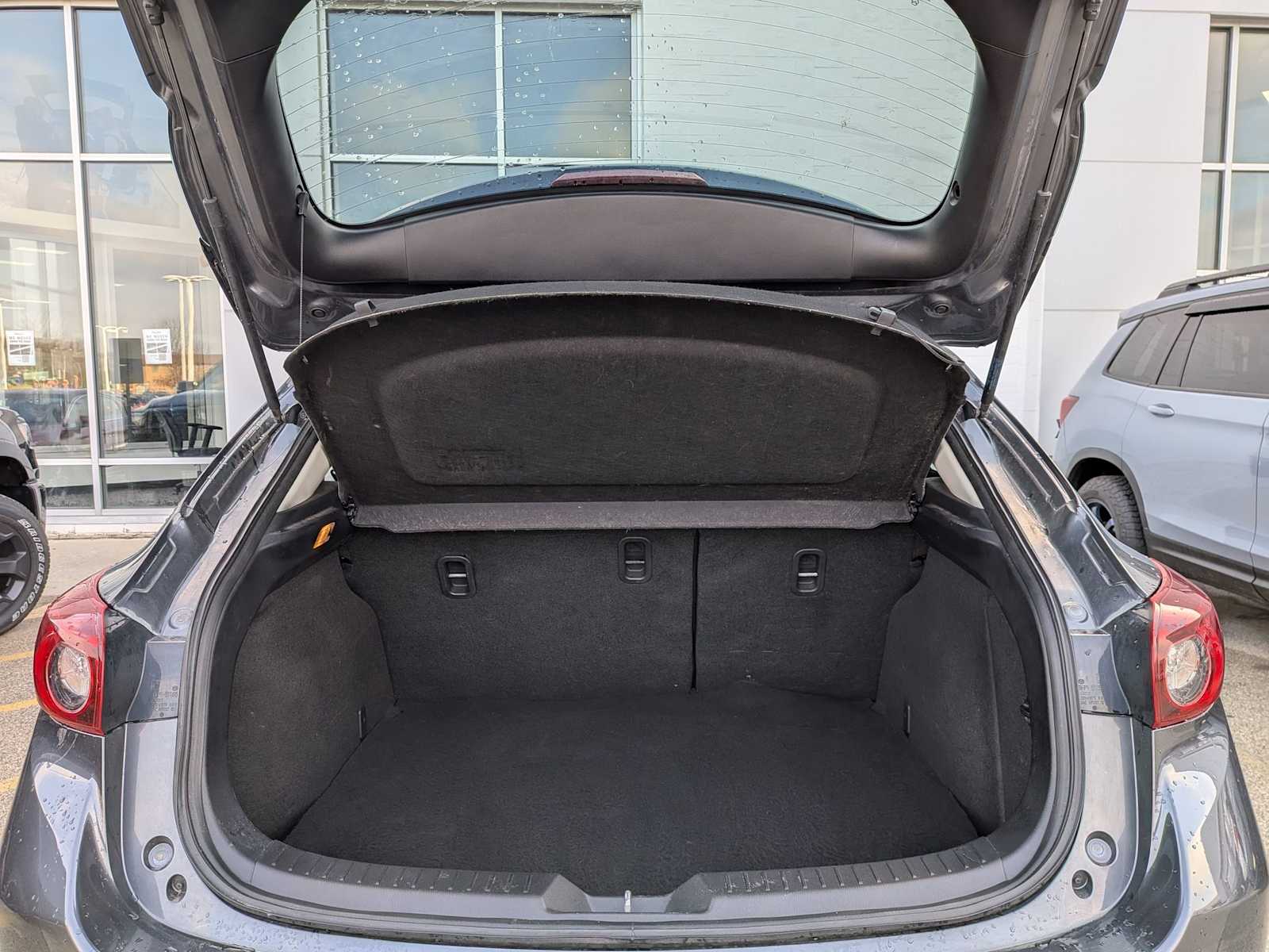 Thumbnail: 2016 Mazda Mazda3 - 33