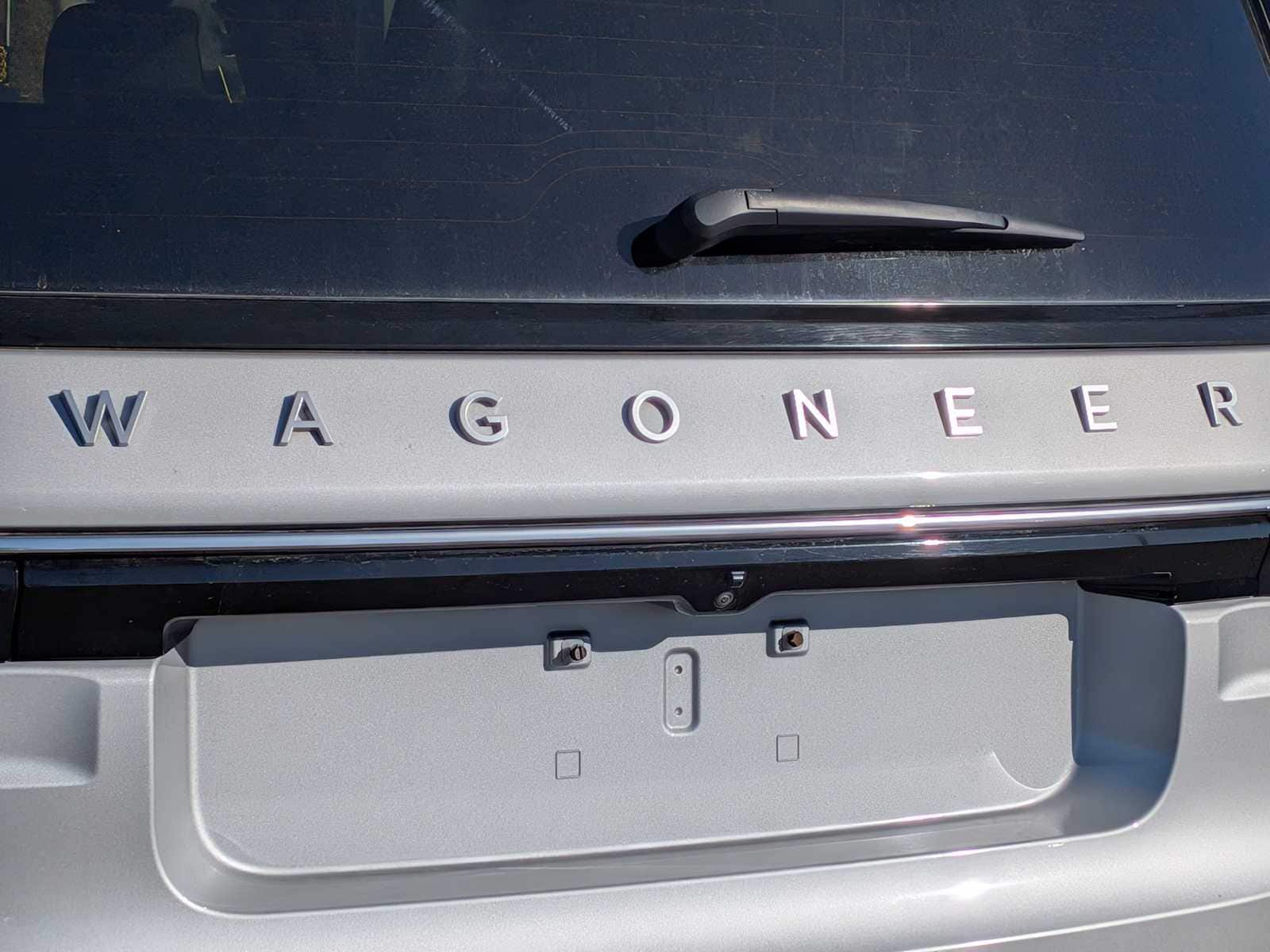 Thumbnail: 2023 Jeep Wagoneer - 11