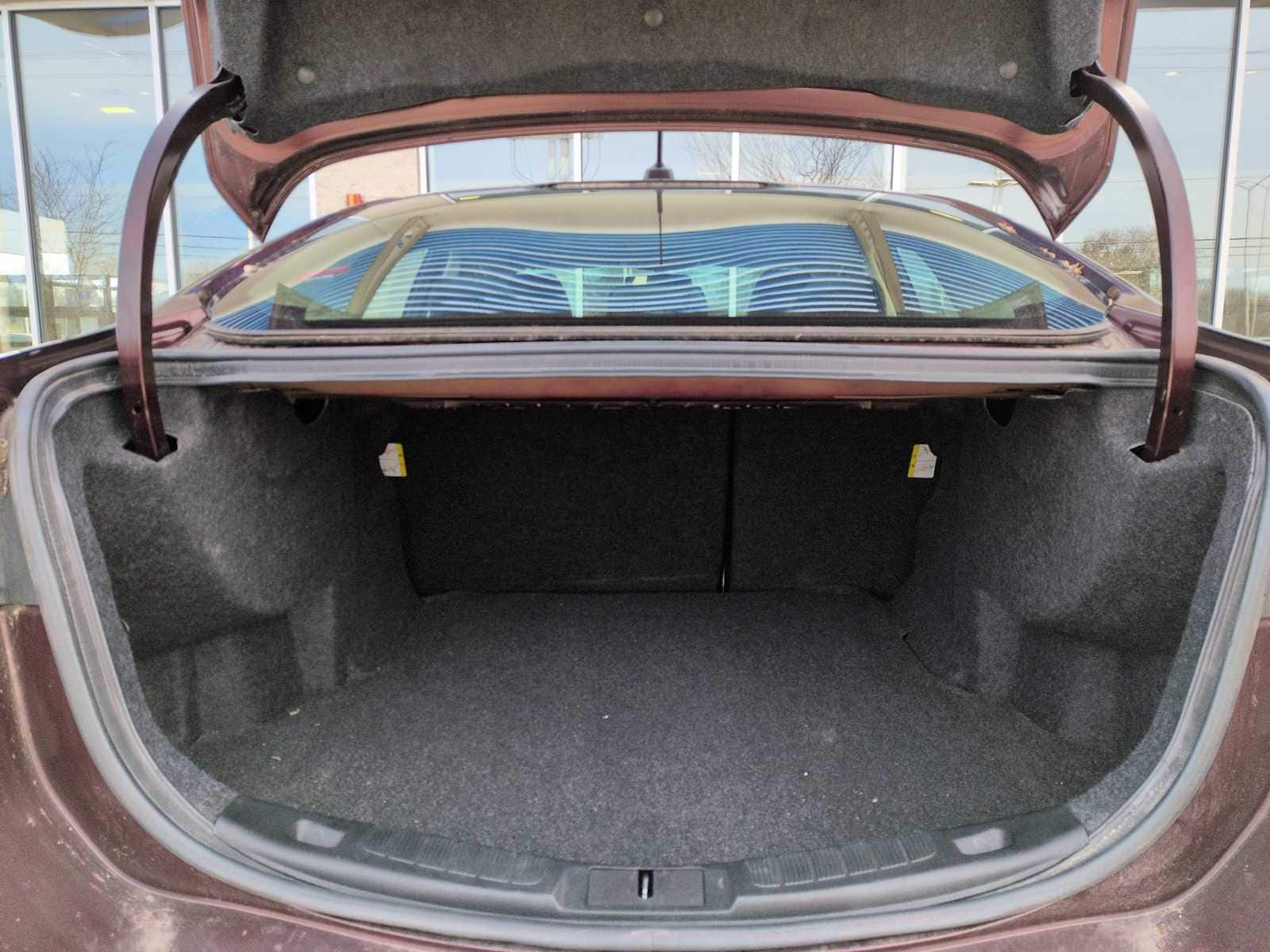 Thumbnail: 2017 Ford Fusion - 32