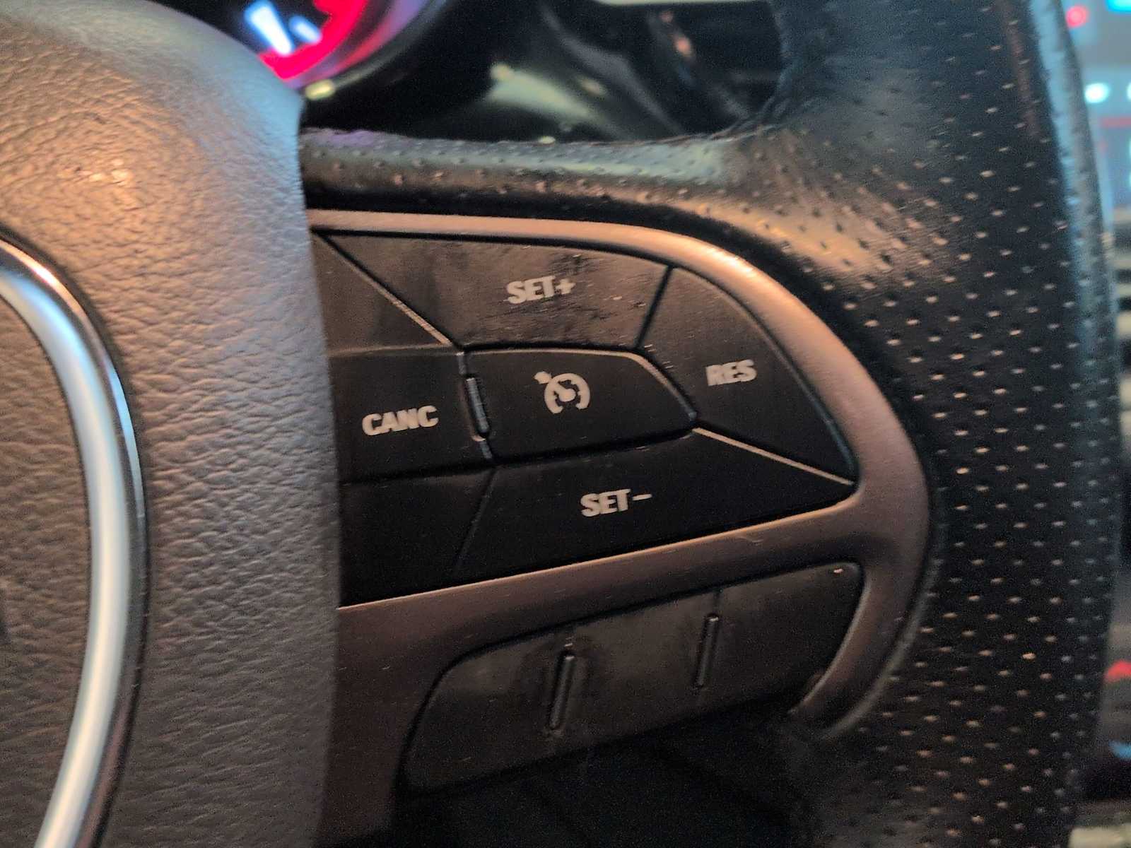 Thumbnail: 2022 Dodge Durango - 24