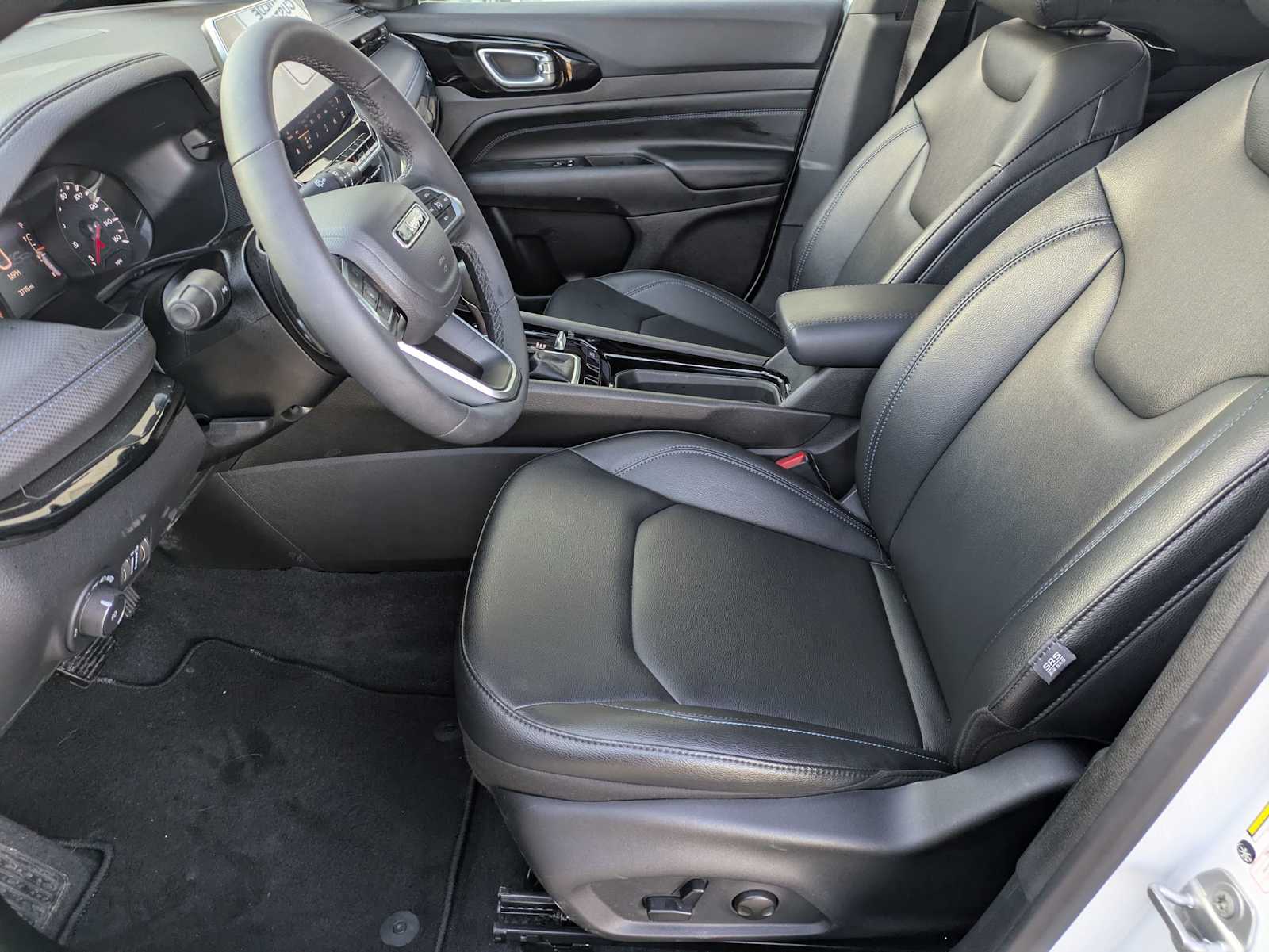 Thumbnail: 2025 Jeep Compass - 14