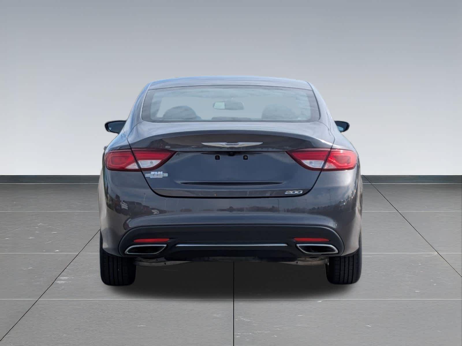 Thumbnail: 2016 Chrysler 200 - 4