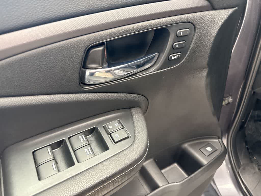 Thumbnail: 2021 Honda Ridgeline - 25