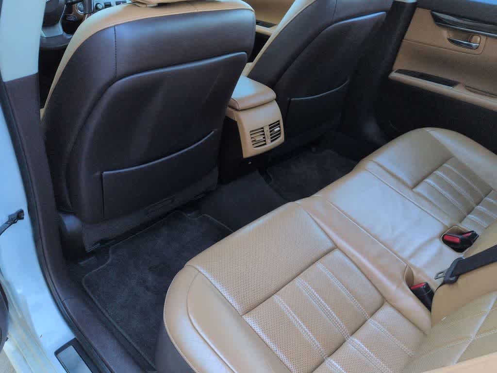 Thumbnail: 2016 Lexus ES - 18