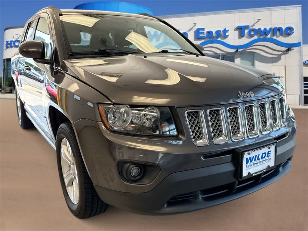 Thumbnail: 2017 Jeep Compass - 2