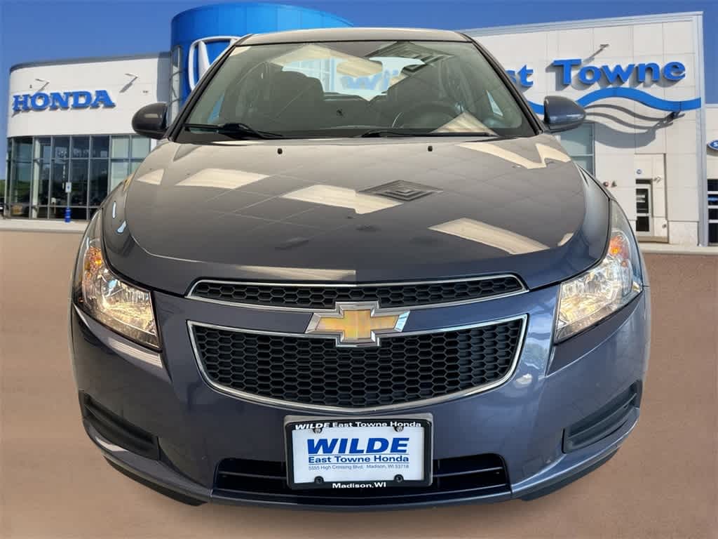 Thumbnail: 2014 Chevrolet Cruze - 3
