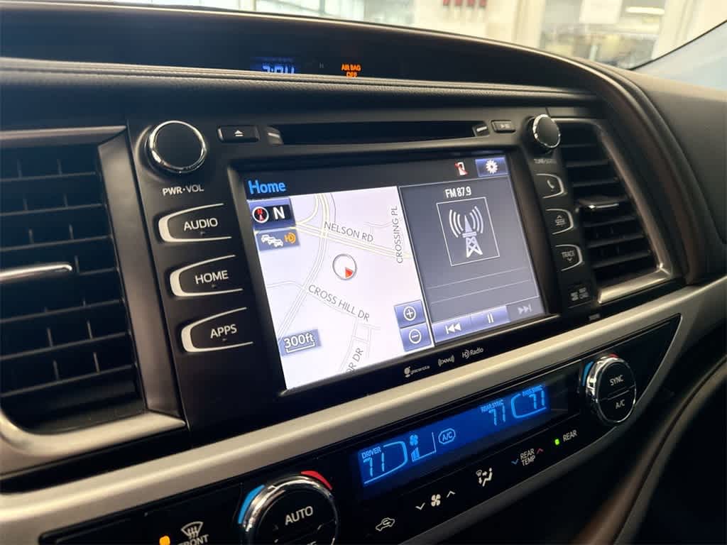 Thumbnail: 2019 Toyota Highlander - 31