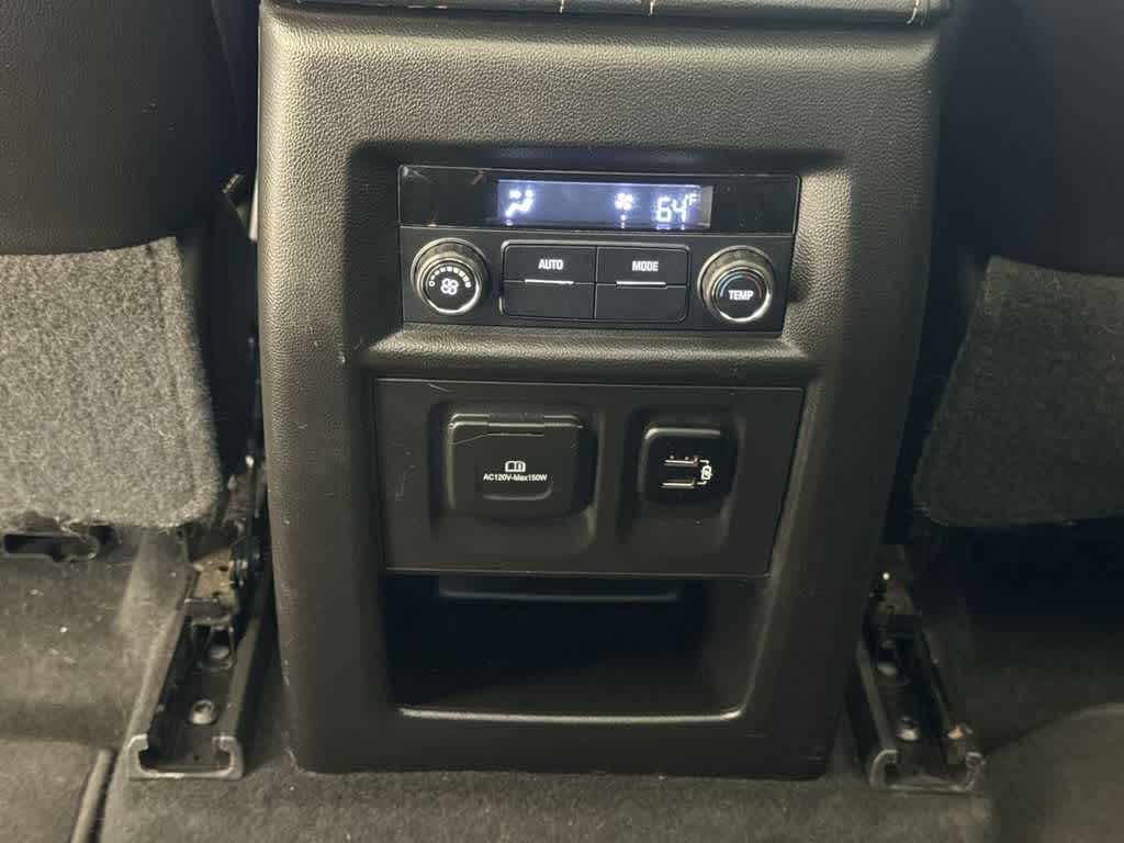 Thumbnail: 2018 Chevrolet Traverse - 43