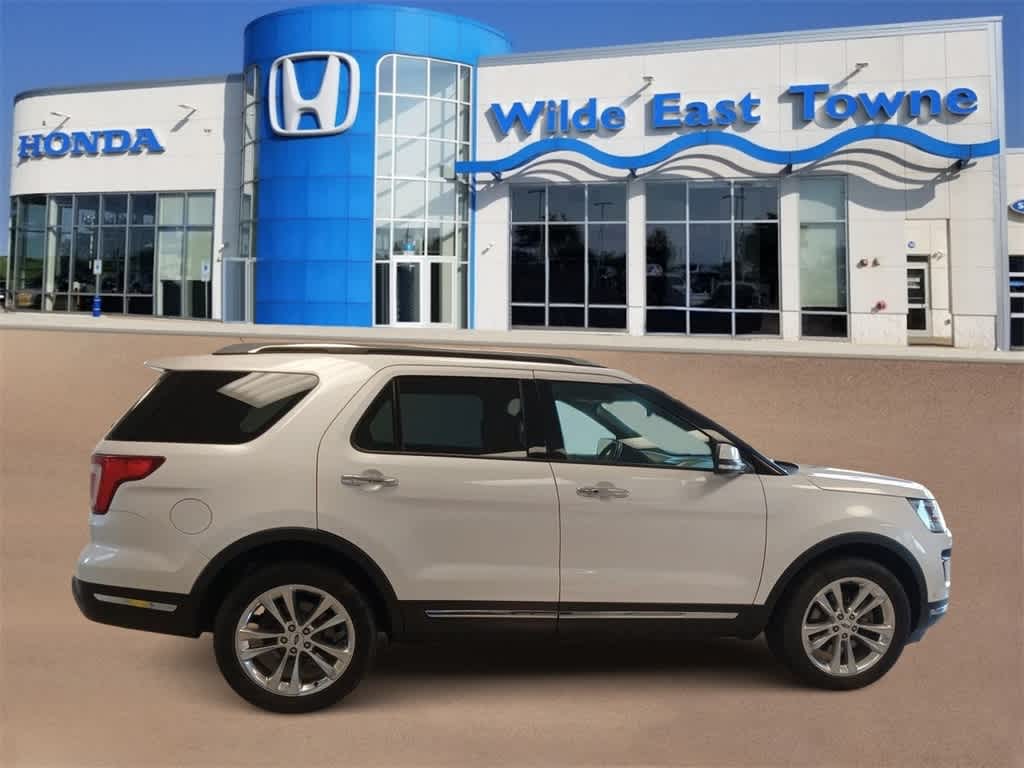 Used 2018 Ford Explorer Limited with VIN 1FM5K8F80JGC24112 for sale in Madison, WI