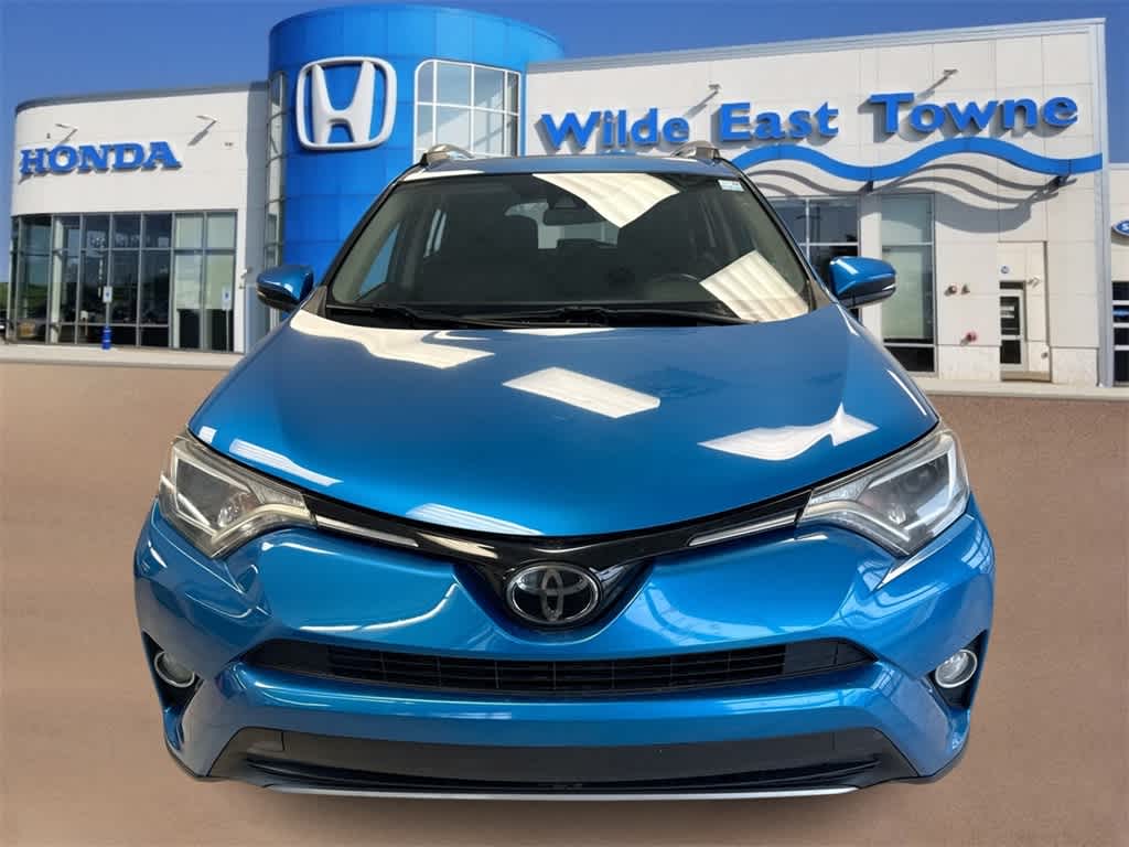 Thumbnail: 2018 Toyota RAV4 - 3