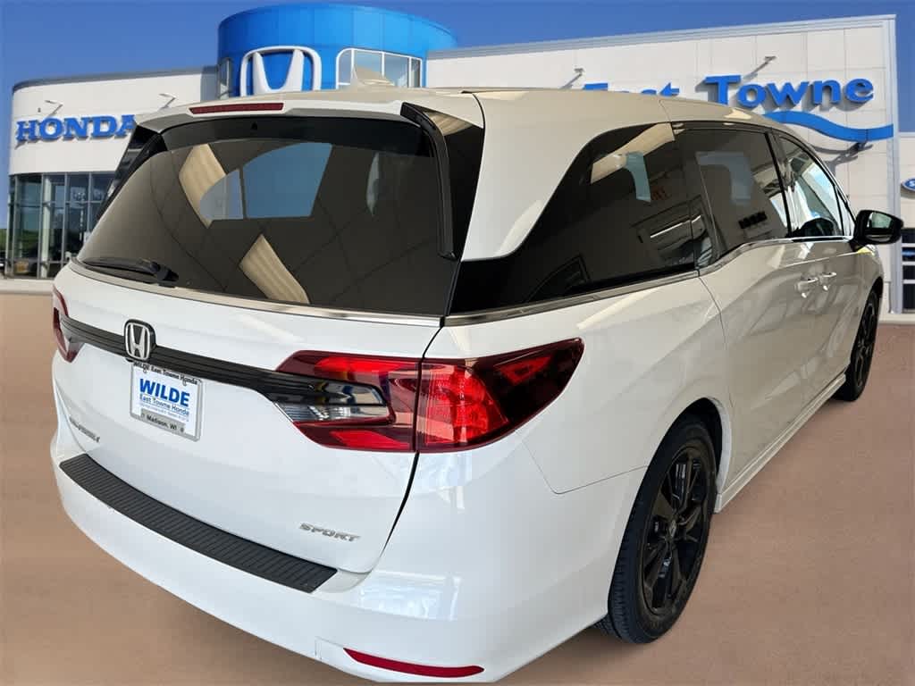 Thumbnail: 2023 Honda Odyssey - 8