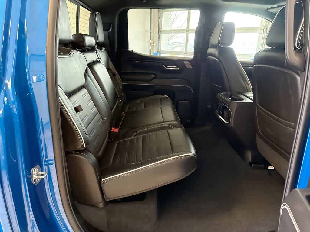 Thumbnail: 2023 GMC Sierra 1500 - 24