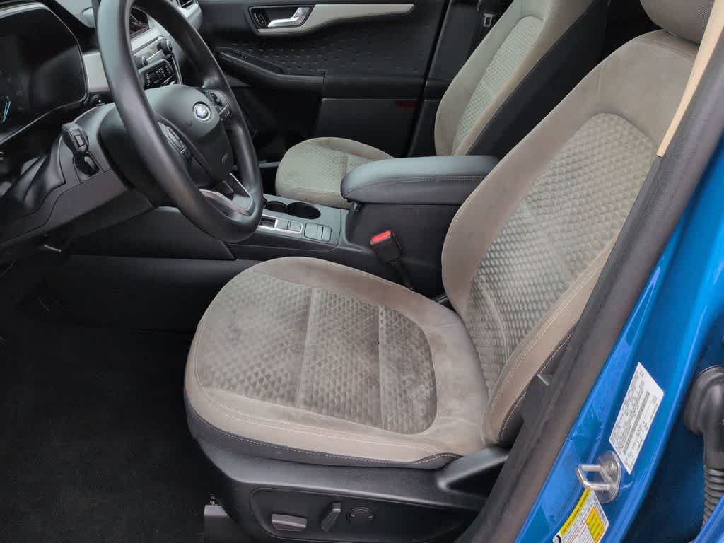Thumbnail: 2020 Ford Escape - 16