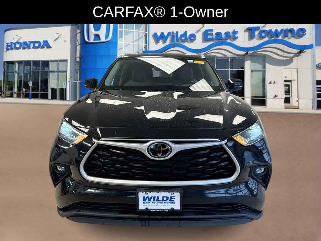 Thumbnail: 2022 Toyota Highlander - 3