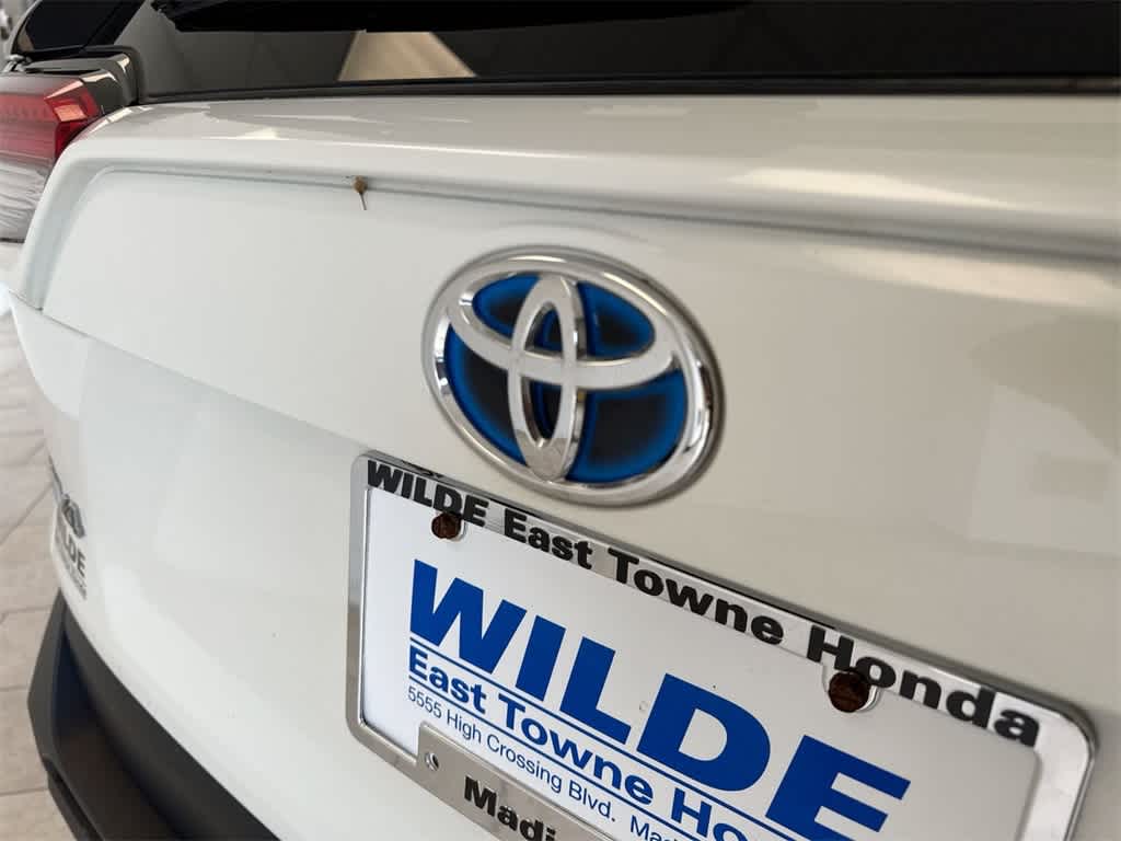 Thumbnail: 2022 Toyota RAV4 - 12