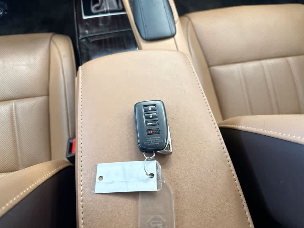 Thumbnail: 2018 Lexus ES - 37