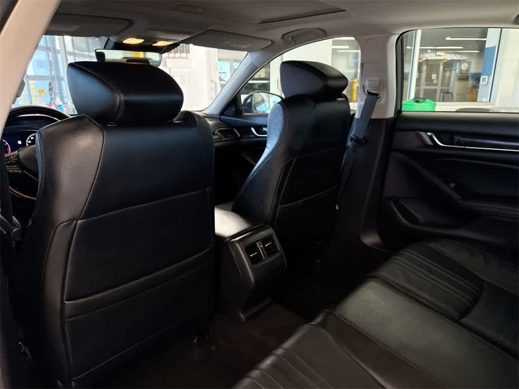 Thumbnail: 2018 Honda Accord - 18