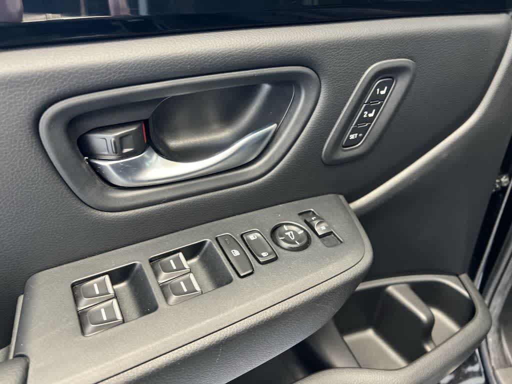 Thumbnail: 2024 Honda Pilot - 23