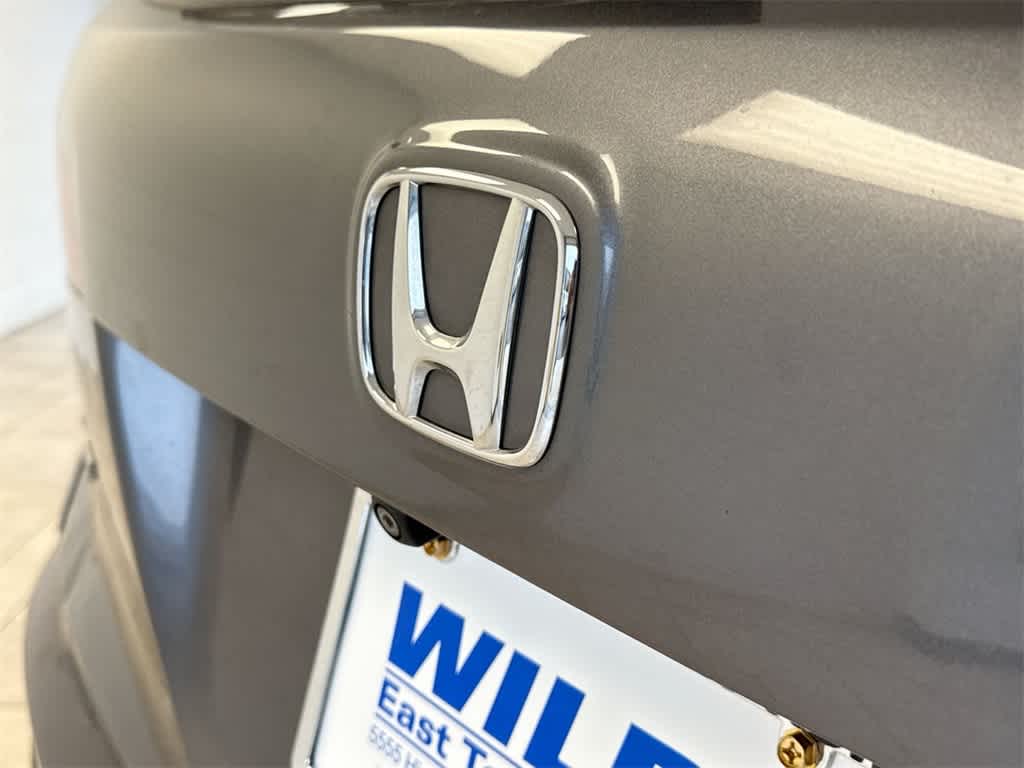 Thumbnail: 2016 Honda Pilot - 12