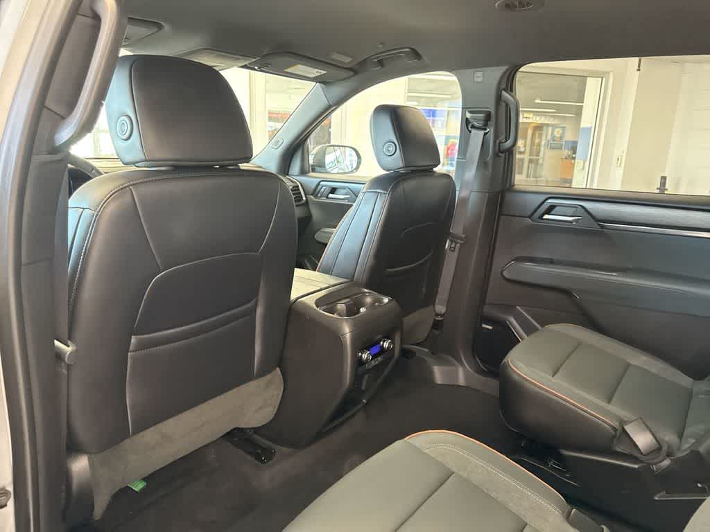 Thumbnail: 2025 GMC Acadia - 21