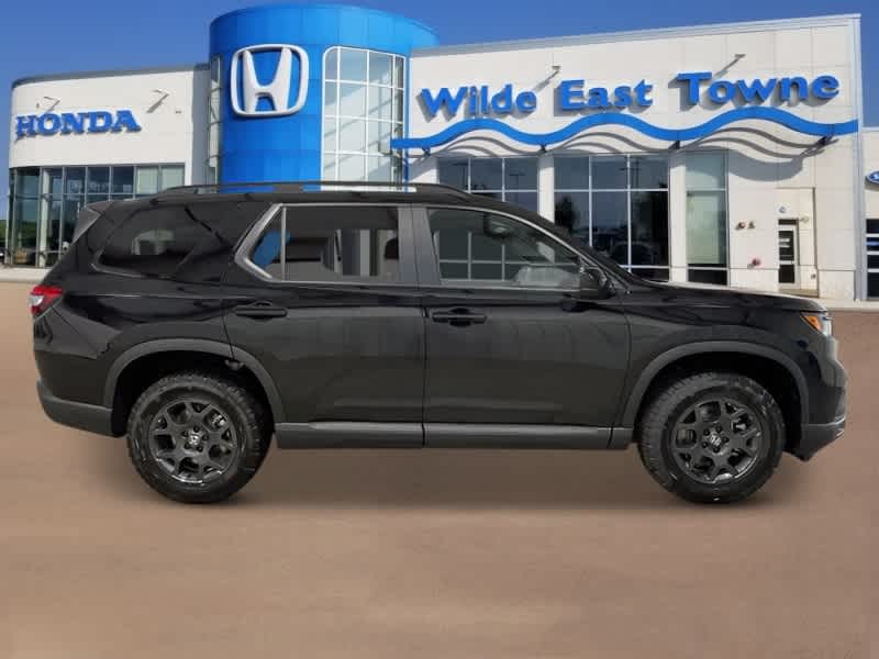 2025 Honda Pilot TrailSport 9