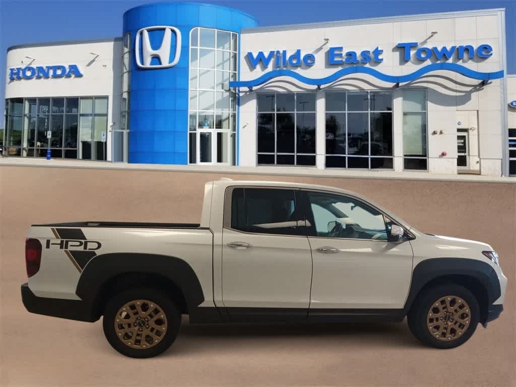 Used 2022 Honda Ridgeline RTL-E with VIN 5FPYK3F71NB003881 for sale in Madison, WI