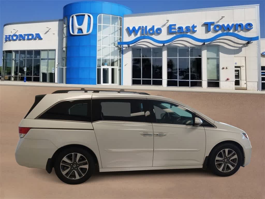 Certified 2016 Honda Odyssey Touring Elite with VIN 5FNRL5H90GB044526 for sale in Madison, WI