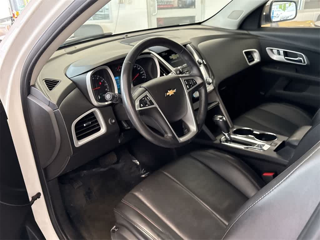 2017 Chevrolet Equinox Premier 10