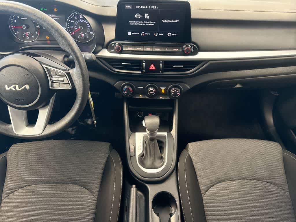 Thumbnail: 2024 Kia Forte - 28