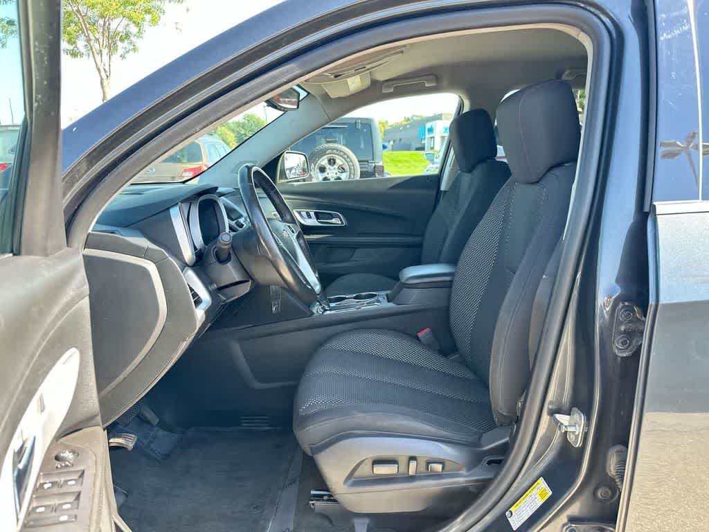 Thumbnail: 2017 Chevrolet Equinox - 23