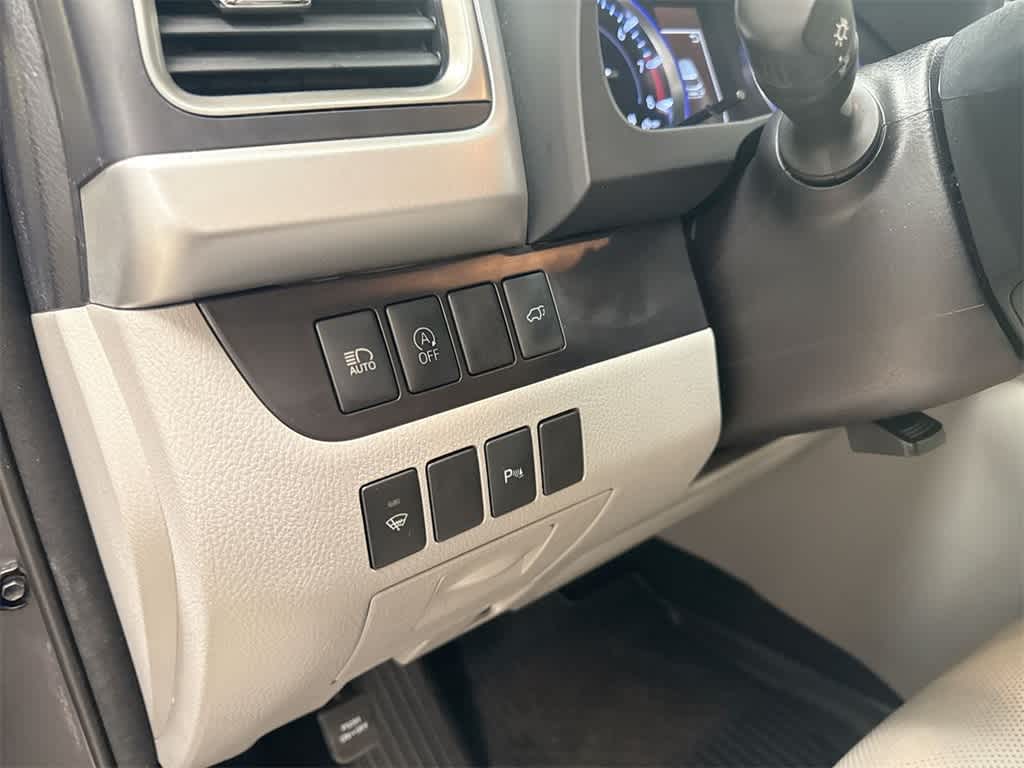 Thumbnail: 2018 Toyota Highlander - 41