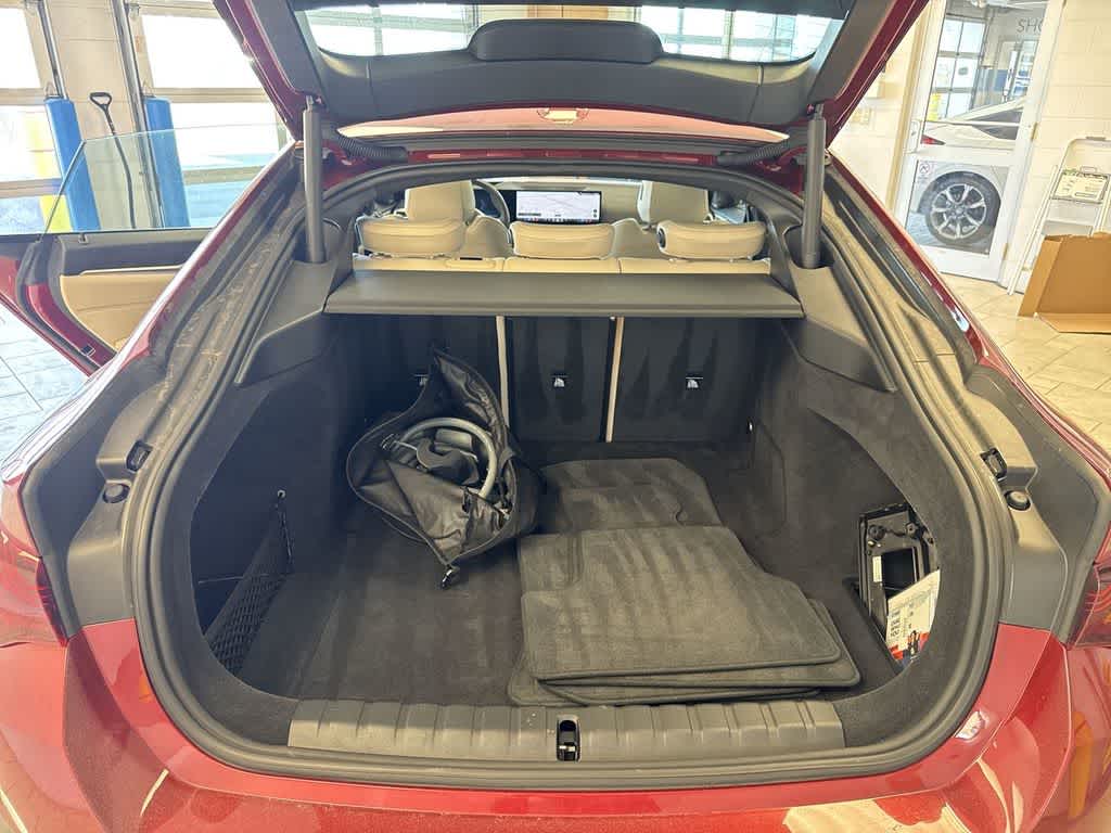 Thumbnail: 2025 BMW i4 - 37