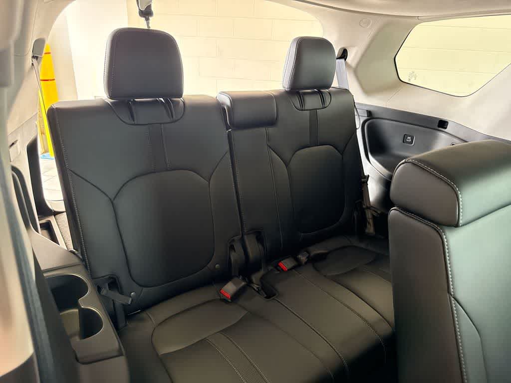 Thumbnail: 2023 Honda Pilot - 24