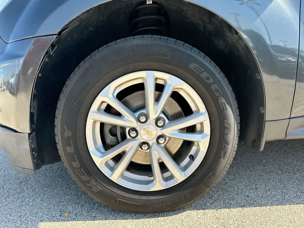 Thumbnail: 2017 Chevrolet Equinox - 21