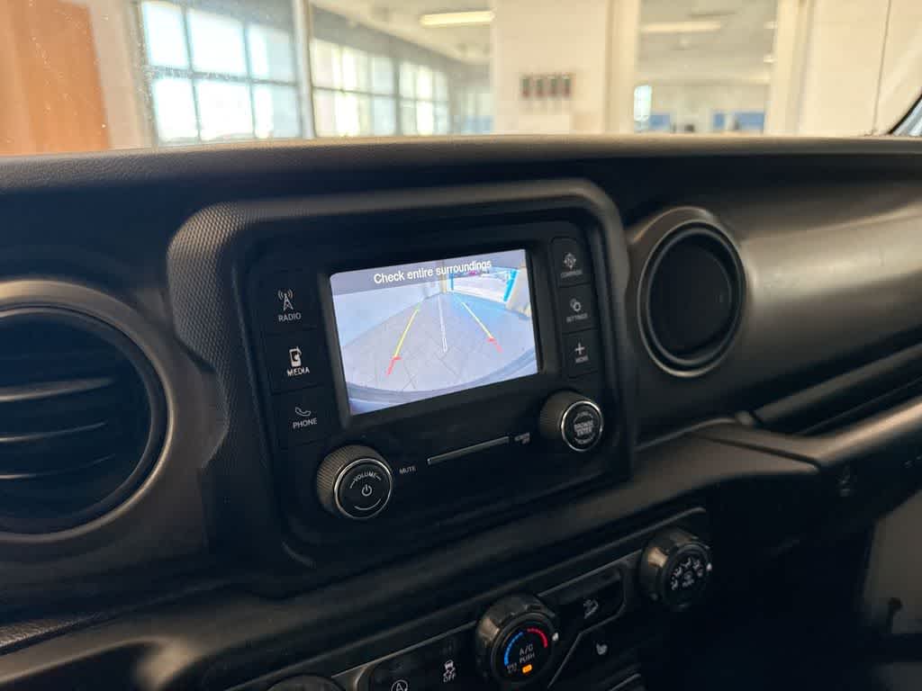 Thumbnail: 2019 Jeep Wrangler - 27