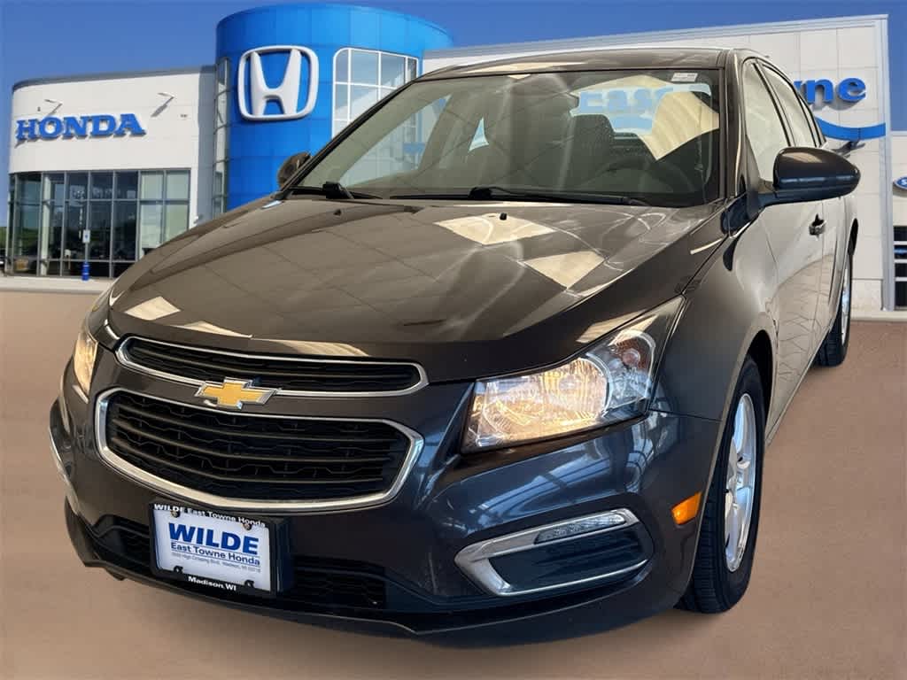2015 Chevrolet Cruze LT -
                  Madison, WI