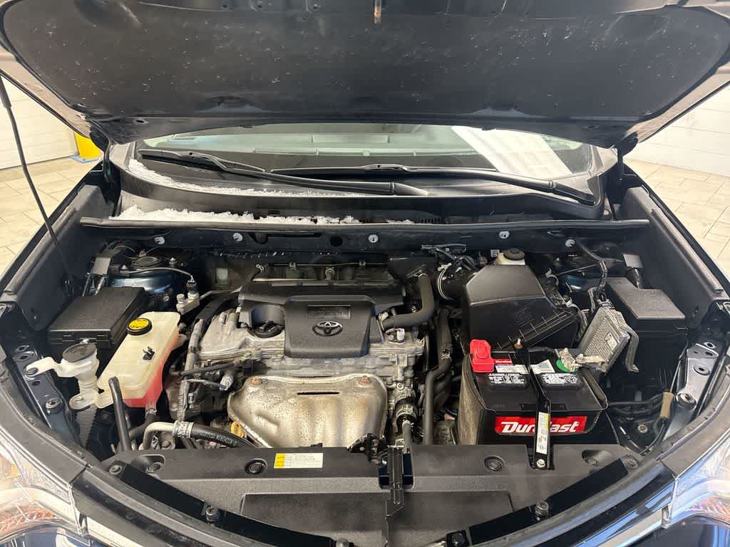 Thumbnail: 2018 Toyota RAV4 - 17