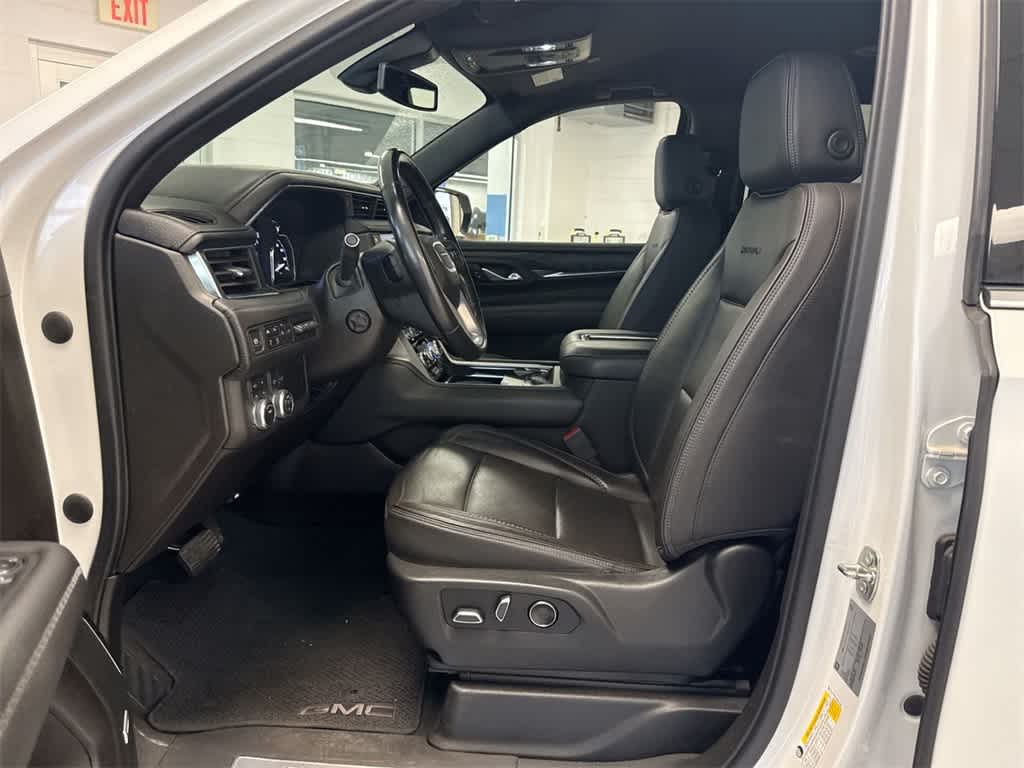Thumbnail: 2021 GMC Yukon - 17