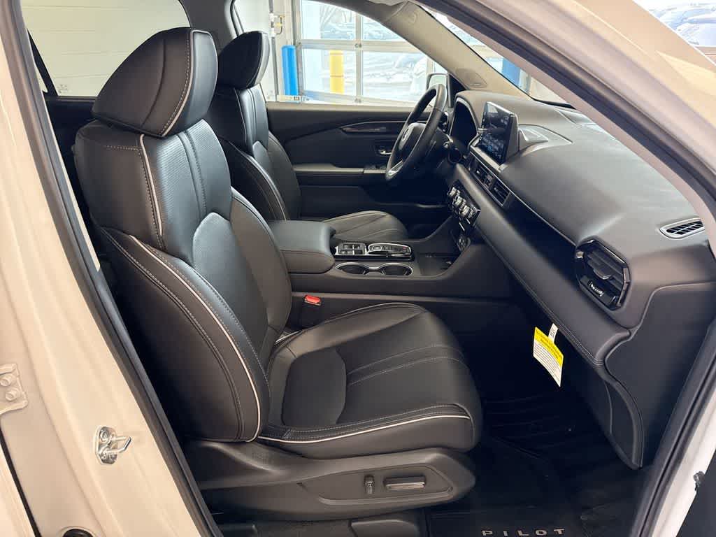 Thumbnail: 2024 Honda Pilot - 28