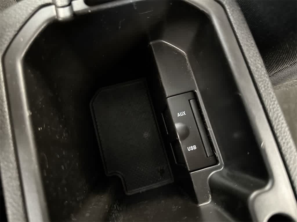 Thumbnail: 2014 Chevrolet Cruze - 30