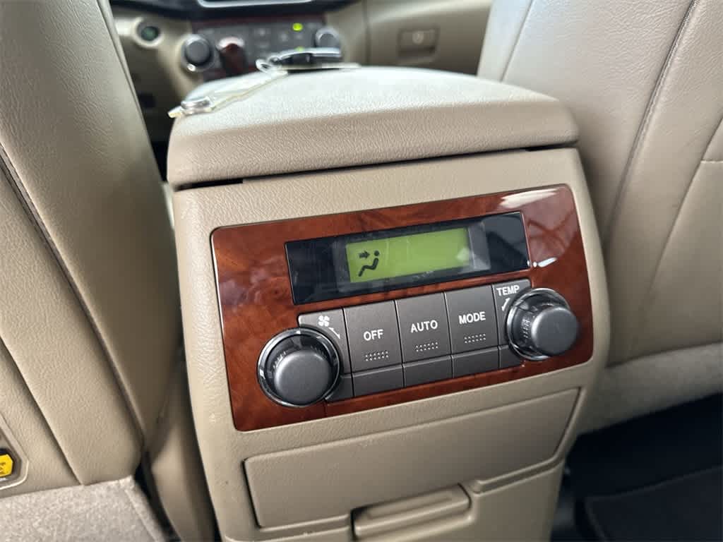 Thumbnail: 2013 Toyota Highlander - 39