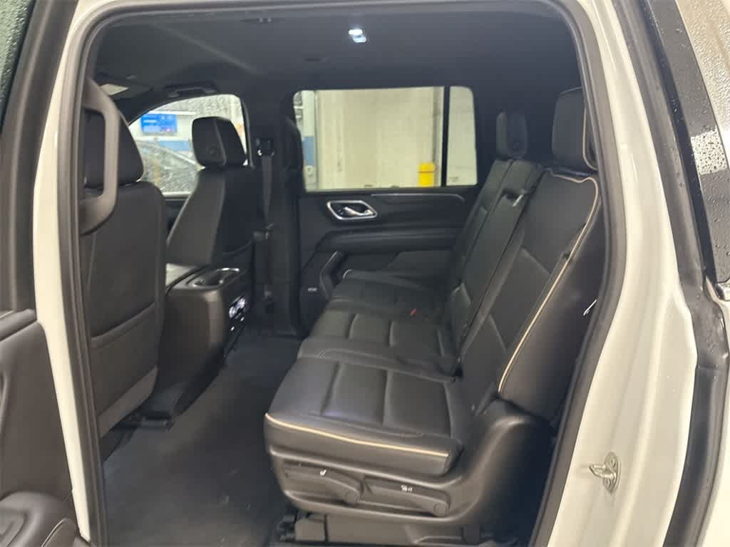 Thumbnail: 2021 GMC Yukon XL - 20