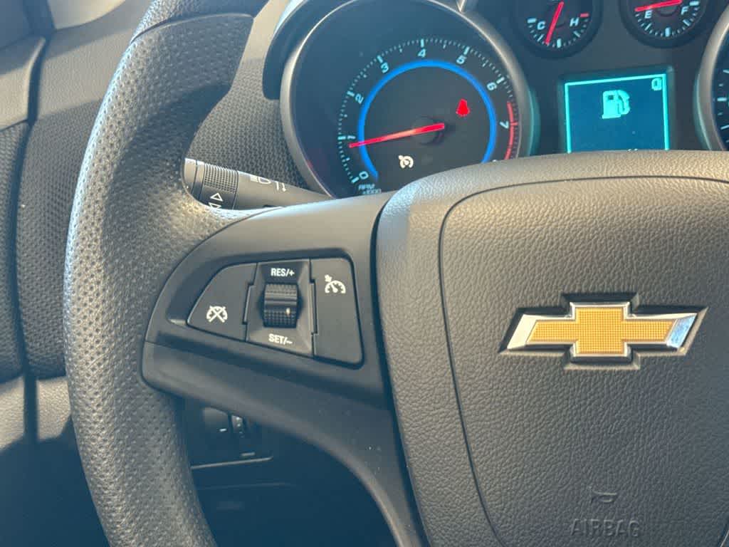 Thumbnail: 2015 Chevrolet Cruze - 24