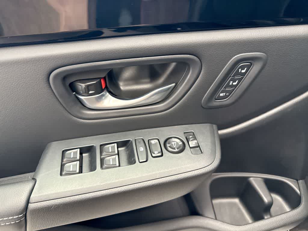 Thumbnail: 2025 Honda Pilot - 19