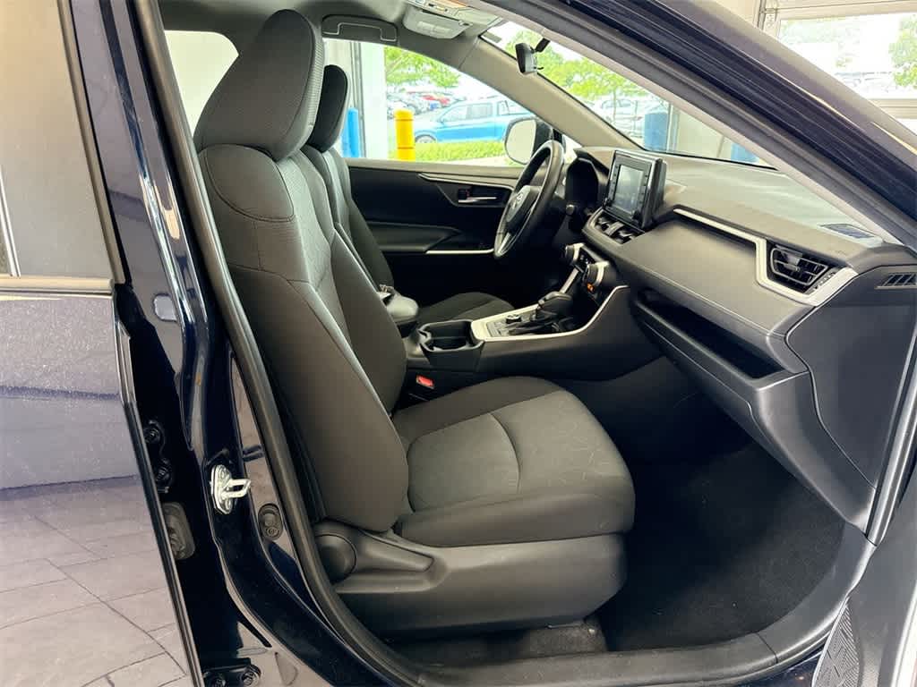 Thumbnail: 2020 Toyota RAV4 - 22
