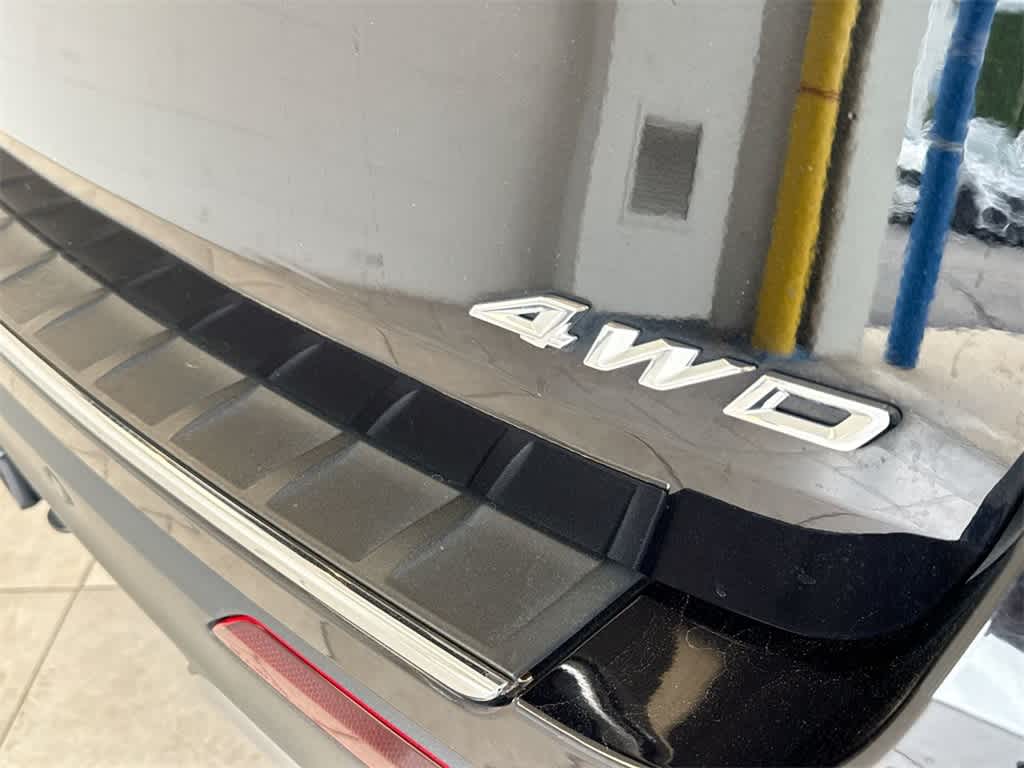 Thumbnail: 2022 Ford Explorer - 11